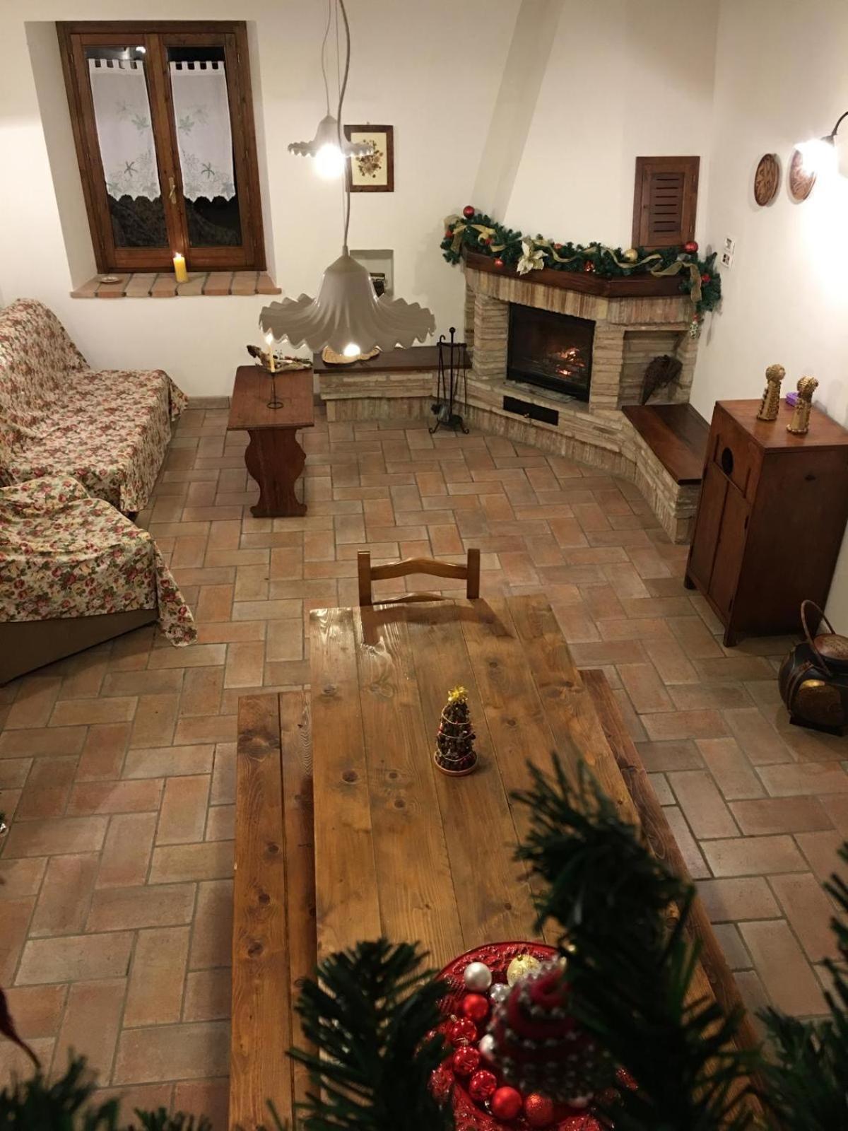 Agriturismo Casa Del Nonno Valfabbrica Esterno foto