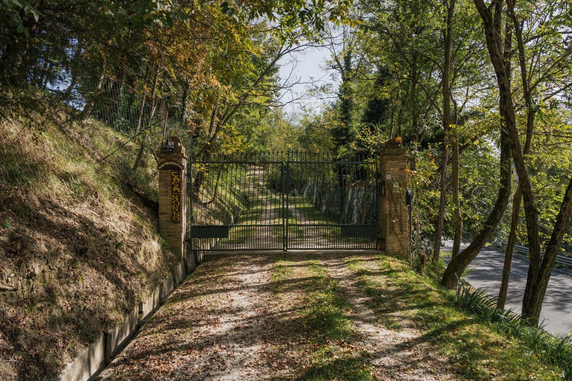 Agriturismo Casa Del Nonno Valfabbrica Esterno foto