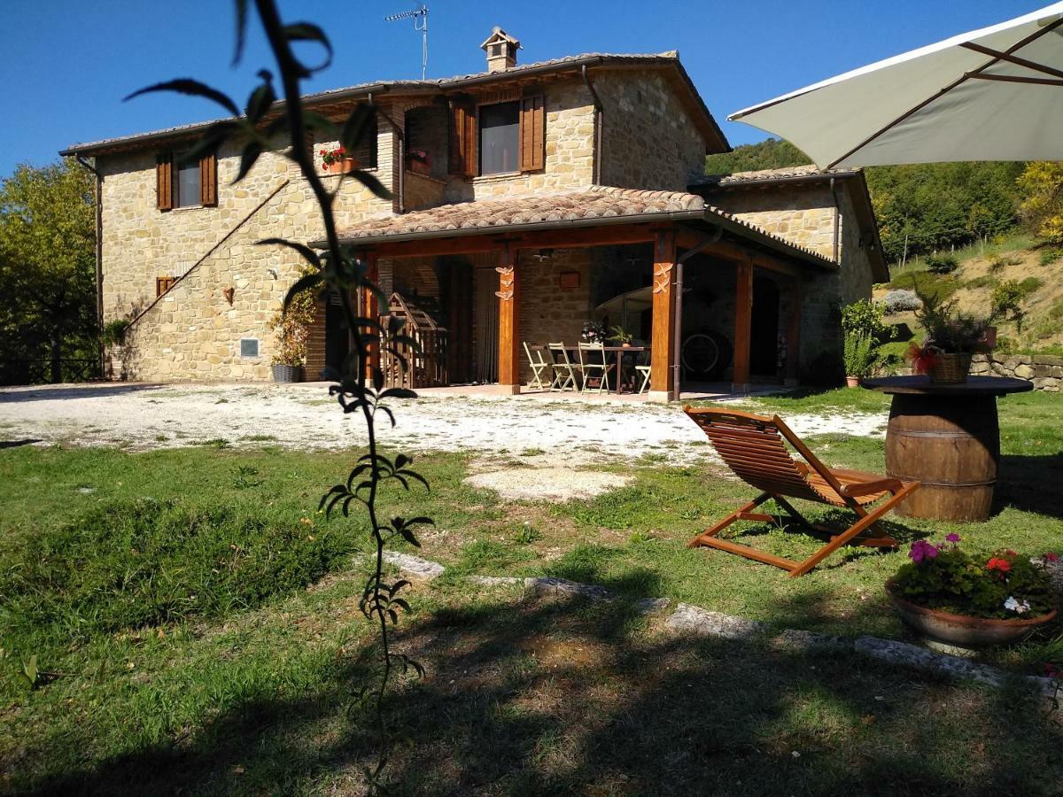 Agriturismo Casa Del Nonno Valfabbrica Esterno foto